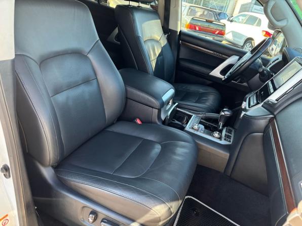 Toyota Land Cruiser 200 Series Рестайлинг 2 с пробегом 2016 года, цена 5 650 000 рублей, 172000 км, внедорожник, Автокод Объявления