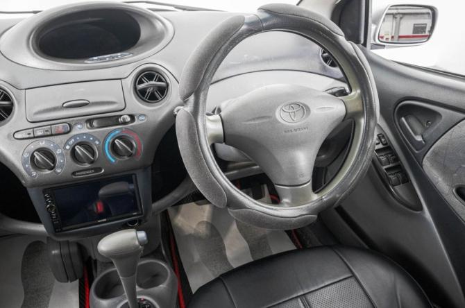 Toyota Vitz I (P10) с пробегом 2000 года, цена 349 000 рублей, 299000 км, хэтчбек, Автокод Объявления