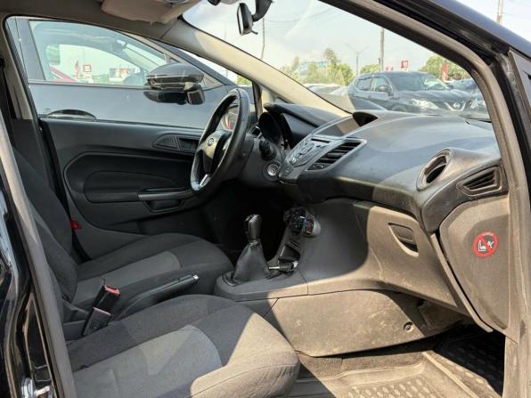 Ford Fiesta Mk6 Рестайлинг с пробегом 2015 года, цена 671 000 рублей, 136326 км, седан, Автокод Объявления