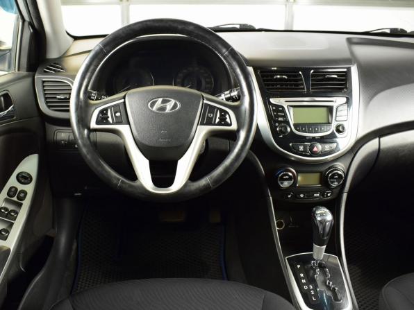 Hyundai Solaris I с пробегом 2014 года, цена 1 049 995 рублей, 157865 км, седан, Автокод Объявления
