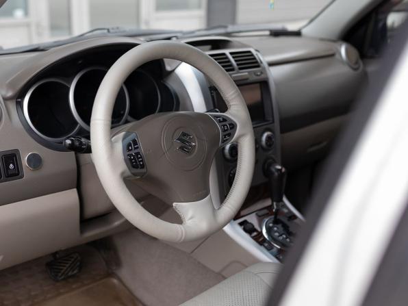 Suzuki Grand Vitara II Рестайлинг с пробегом 2008 года, цена 1 085 000 рублей, 222849 км, внедорожник, Автокод Объявления
