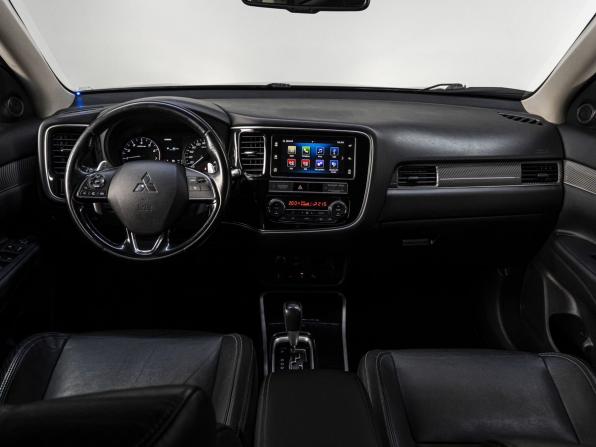 Mitsubishi Outlander III Рестайлинг 3 с пробегом 2019 года, цена 2 470 000 рублей, 89159 км, внедорожник, Автокод Объявления
