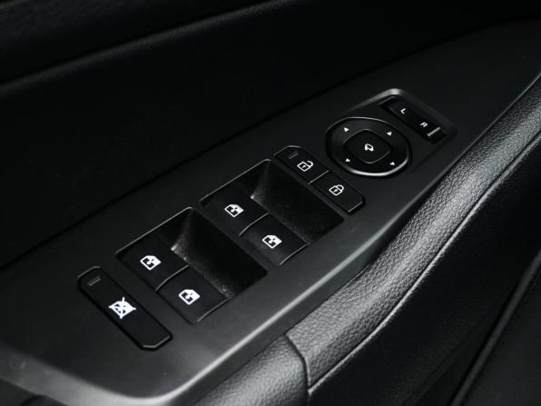 Kia Sportage V Рестайлинг с пробегом 2026 года, цена 4 250 000 рублей, 47 км, внедорожник, Автокод Объявления