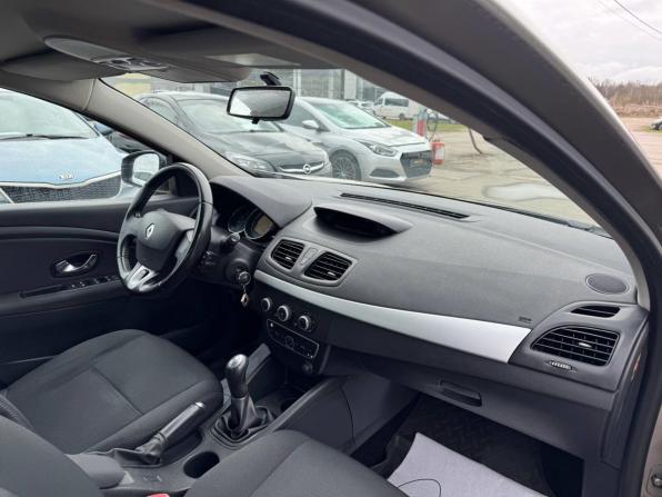 Renault Fluence I с пробегом 2011 года, цена 609 600 рублей, 217000 км, седан, Автокод Объявления