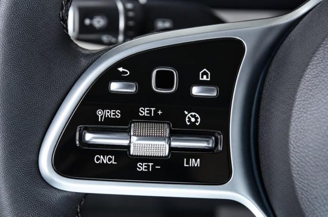 Mercedes-Benz E-Класс V (W213 S213 C238) с пробегом 2018 года, цена 2 749 000 рублей, 160000 км, седан, Автокод Объявления