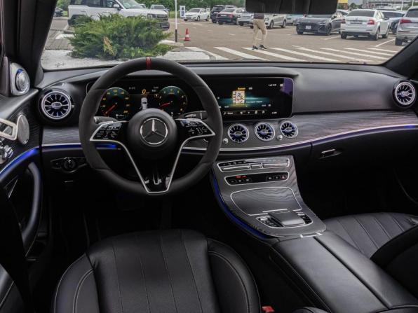 Mercedes-Benz E-Класс V (W213 S213 C238) Рестайлинг с пробегом 2021 года, цена 4 600 000 рублей, 99077 км, седан, Автокод Объявления