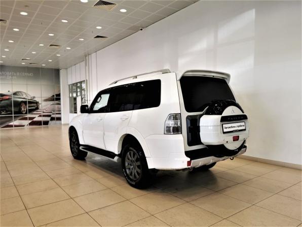 Mitsubishi Pajero IV Рестайлинг 1 с пробегом 2011 года, цена 1 809 150 рублей, 198216 км, внедорожник, Автокод Объявления