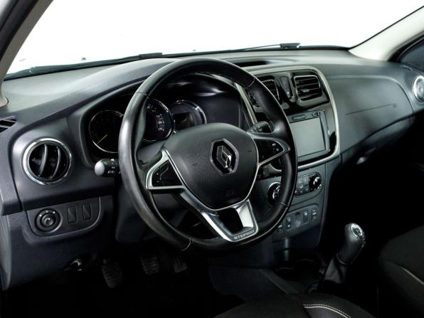 Renault Sandero II Рестайлинг с пробегом 2018 года, цена 1 048 000 рублей, 135454 км, хэтчбек, Автокод Объявления