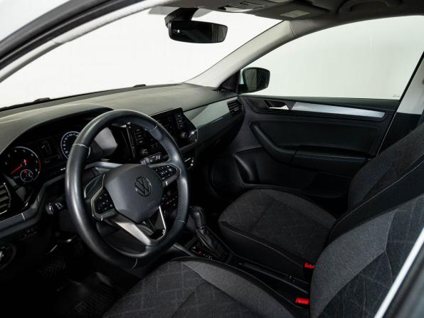 Volkswagen Polo VI с пробегом 2022 года, цена 1 698 000 рублей, 76917 км, лифтбек, Автокод Объявления