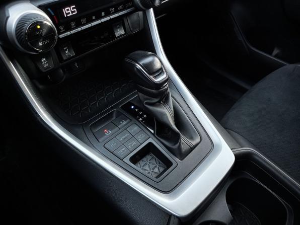 Toyota RAV4 V (XA50) с пробегом 2021 года, цена 3 580 000 рублей, 58457 км, внедорожник, Автокод Объявления