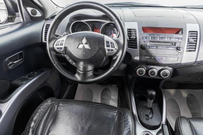 Mitsubishi Outlander II с пробегом 2008 года, цена 1 149 000 рублей, 235000 км, внедорожник, Автокод Объявления