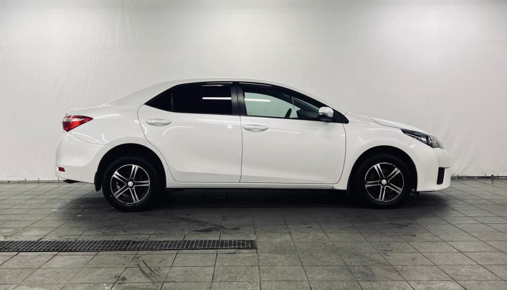 Toyota Corolla XI (E160 E170 E180) Санкт-Петербург  - изображение 3