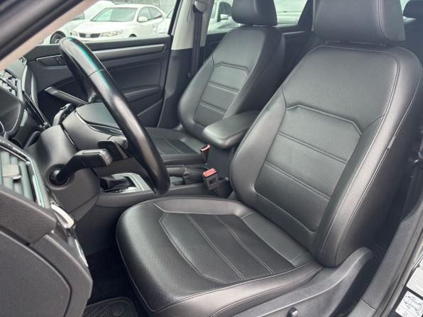 Volkswagen Passat (North America and China) I Рестайлинг с пробегом 2016 года, цена 1 689 000 рублей, 96517 км, седан, Автокод Объявления