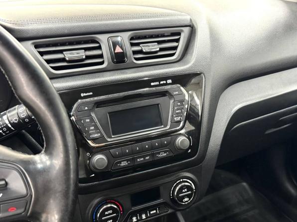 Kia Rio III с пробегом 2013 года, цена 949 900 рублей, 174000 км, хэтчбек, Автокод Объявления