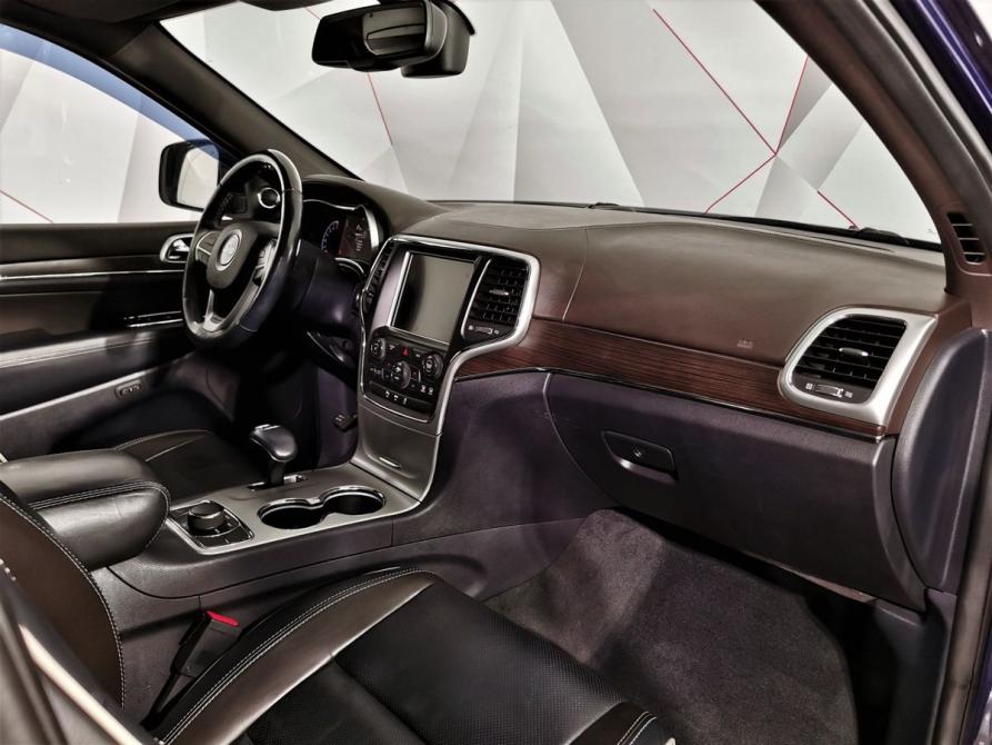 Jeep Grand Cherokee IV (WK2) Рестайлинг Москва  - изображение 12
