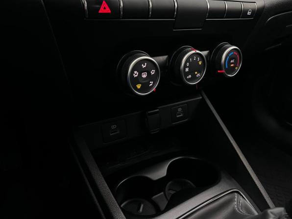 Lada (ВАЗ) Vesta I Рестайлинг (NG) с пробегом 2023 года, цена 1 235 000 рублей, 70045 км, седан, Автокод Объявления