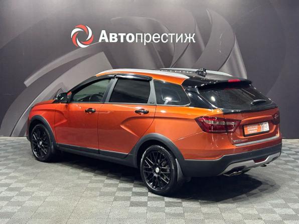 Lada (ВАЗ) Vesta I с пробегом 2022 года, цена 1 300 000 рублей, 52045 км, универсал, Автокод Объявления