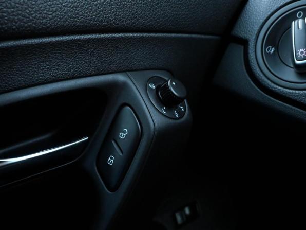 Volkswagen Polo V Рестайлинг с пробегом 2019 года, цена 1 359 800 рублей, 117277 км, седан, Автокод Объявления