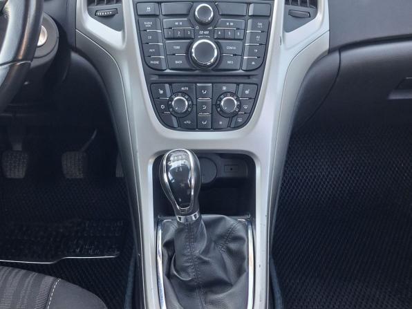 Opel Astra J с пробегом 2012 года, цена 730 000 рублей, 135226 км, хэтчбек, Автокод Объявления