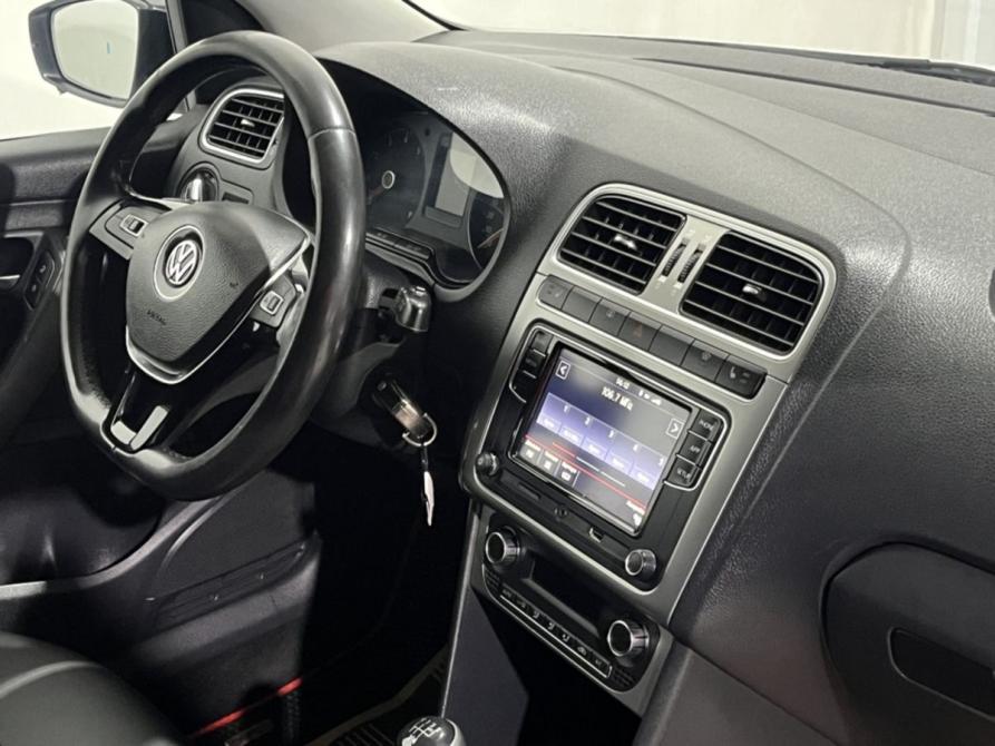 Volkswagen Polo V Рестайлинг Курск  - изображение 6