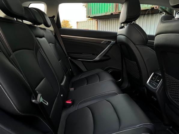 Geely Atlas Pro с пробегом 2024 года, цена 2 315 400 рублей, 26961 км, внедорожник, Автокод Объявления