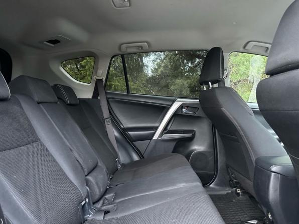 Toyota RAV4 IV (XA40) Рестайлинг с пробегом 2018 года, цена 2 140 000 рублей, 165884 км, внедорожник, Автокод Объявления