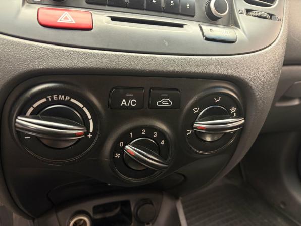 Kia Rio II Рестайлинг с пробегом 2011 года, цена 549 900 рублей, 230000 км, седан, Автокод Объявления