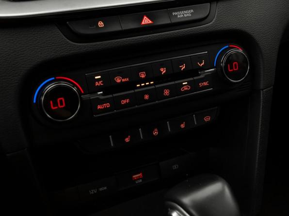 Kia Ceed III с пробегом 2020 года, цена 1 800 000 рублей, 231740 км, универсал, Автокод Объявления
