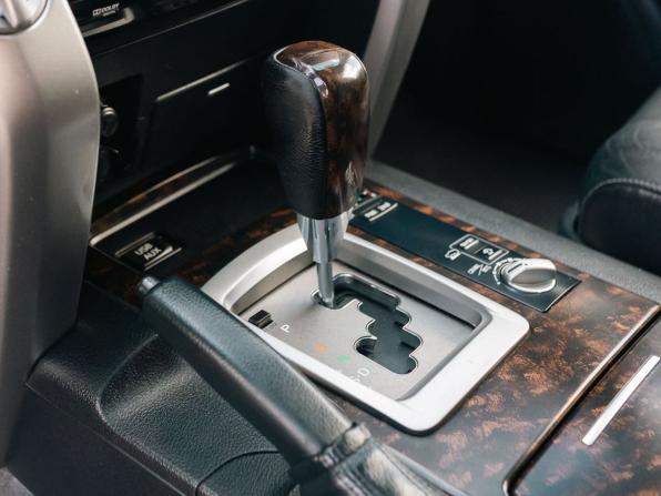 Toyota Land Cruiser 200 Series Рестайлинг 1 с пробегом 2012 года, цена 3 530 000 рублей, 271390 км, внедорожник, Автокод Объявления