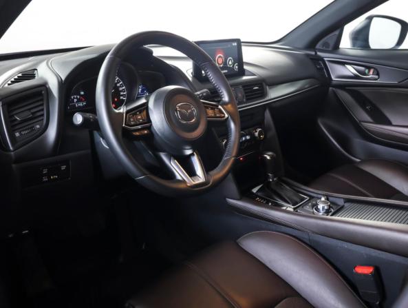 Mazda CX-4 I Рестайлинг с пробегом 2023 года, цена 2 698 000 рублей, 30744 км, внедорожник, Автокод Объявления