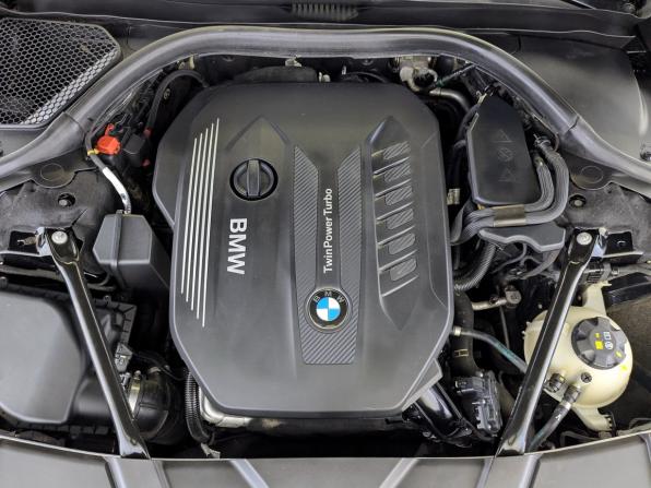 BMW 7 серии VI (G11/G12) с пробегом 2016 года, цена 2 950 000 рублей, 179329 км, седан, Автокод Объявления