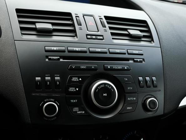 Mazda 3 II (BL) Рестайлинг с пробегом 2013 года, цена 999 000 рублей, 204748 км, седан, Автокод Объявления