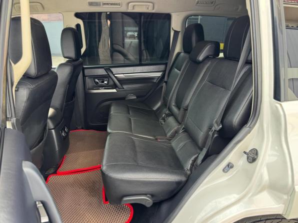 Mitsubishi Pajero IV Рестайлинг 1 с пробегом 2013 года, цена 1 649 000 рублей, 230261 км, внедорожник, Автокод Объявления