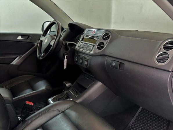 Volkswagen Tiguan I с пробегом 2009 года, цена 920 000 рублей, 184560 км, внедорожник, Автокод Объявления