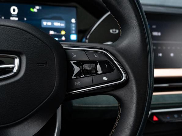 Geely Monjaro I с пробегом 2023 года, цена 2 690 000 рублей, 86304 км, внедорожник, Автокод Объявления
