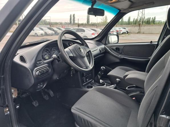 Chevrolet Niva I Рестайлинг с пробегом 2018 года, цена 605 000 рублей, 133425 км, внедорожник, Автокод Объявления