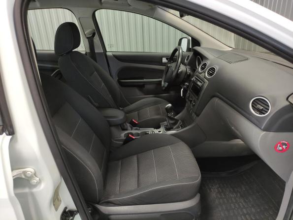 Ford Focus II Рестайлинг с пробегом 2010 года, цена 499 000 рублей, 165261 км, седан, Автокод Объявления