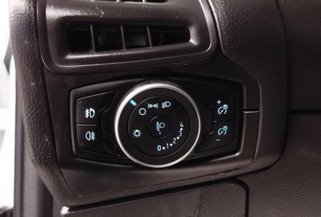 Ford Focus III с пробегом 2015 года, цена 750 000 рублей, 216108 км, универсал, Автокод Объявления