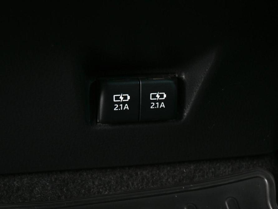 Toyota Camry VIII (XV70) Ростов-на-Дону  - изображение 24