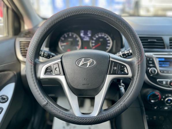 Hyundai Solaris I Рестайлинг с пробегом 2015 года, цена 850 000 рублей, 159900 км, хэтчбек, Автокод Объявления