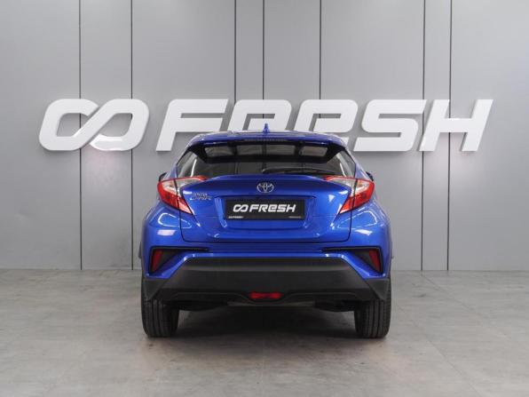 Toyota C-HR I Рестайлинг с пробегом 2019 года, цена 2 229 000 рублей, 135353 км, внедорожник, Автокод Объявления