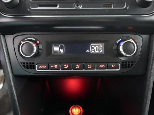 Volkswagen Polo V с пробегом 2014 года, цена 721 000 рублей, 160000 км, седан, Автокод Объявления