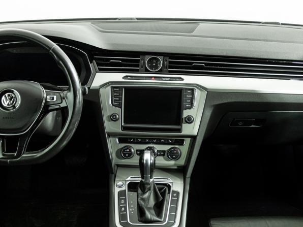 Volkswagen Passat B8 с пробегом 2016 года, цена 1 929 700 рублей, 149265 км, седан, Автокод Объявления