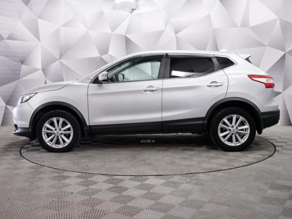 Nissan Qashqai II с пробегом 2017 года, цена 1 672 000 рублей, 130300 км, внедорожник, Автокод Объявления