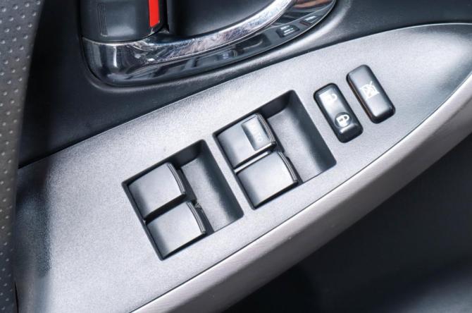 Toyota RAV4 III (XA30) Рестайлинг с пробегом 2010 года, цена 1 359 000 рублей, 183736 км, внедорожник, Автокод Объявления