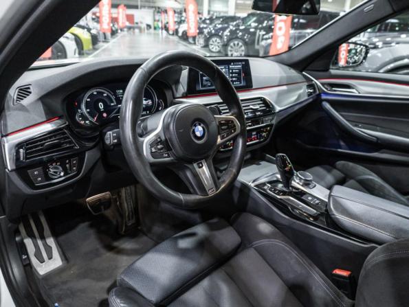 BMW 5 серии VII (G30/G31/G38) с пробегом 2018 года, цена 2 999 700 рублей, 173551 км, седан, Автокод Объявления
