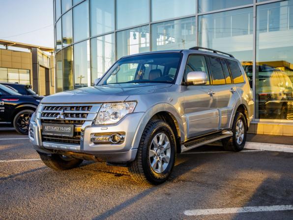 Mitsubishi Pajero IV Рестайлинг 2 с пробегом 2015 года, цена 2 698 000 рублей, 147138 км, внедорожник, Автокод Объявления
