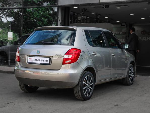 Skoda Fabia II Рестайлинг с пробегом 2012 года, цена 900 000 рублей, 83315 км, хэтчбек, Автокод Объявления