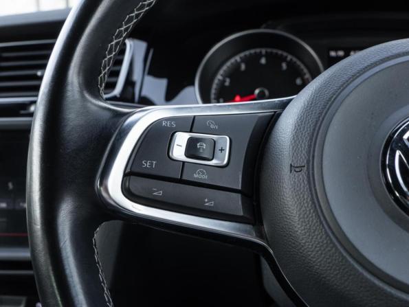 Volkswagen Golf VII с пробегом 2014 года, цена 1 600 000 рублей, 48316 км, универсал, Автокод Объявления