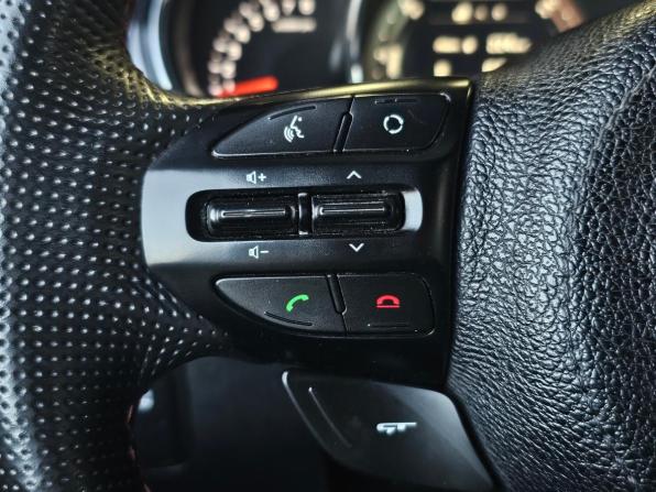 Kia Ceed GT I Рестайлинг с пробегом 2017 года, цена 1 555 000 рублей, 160600 км, хэтчбек, Автокод Объявления